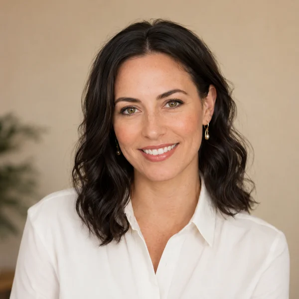 Sienna Whitaker, RoboCat Australia editor